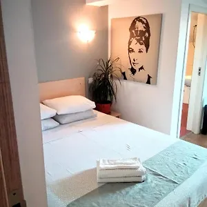 (adults Only) 3*, Bukareszt Rumunia