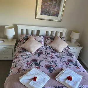 https://robyns-nest.queenslandhotels.net